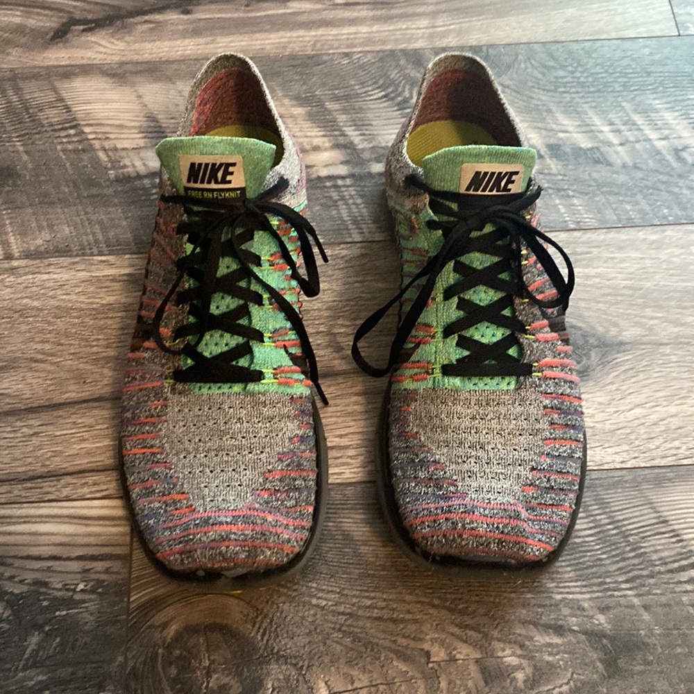 Men’s Nike Free RN Knit in size 11